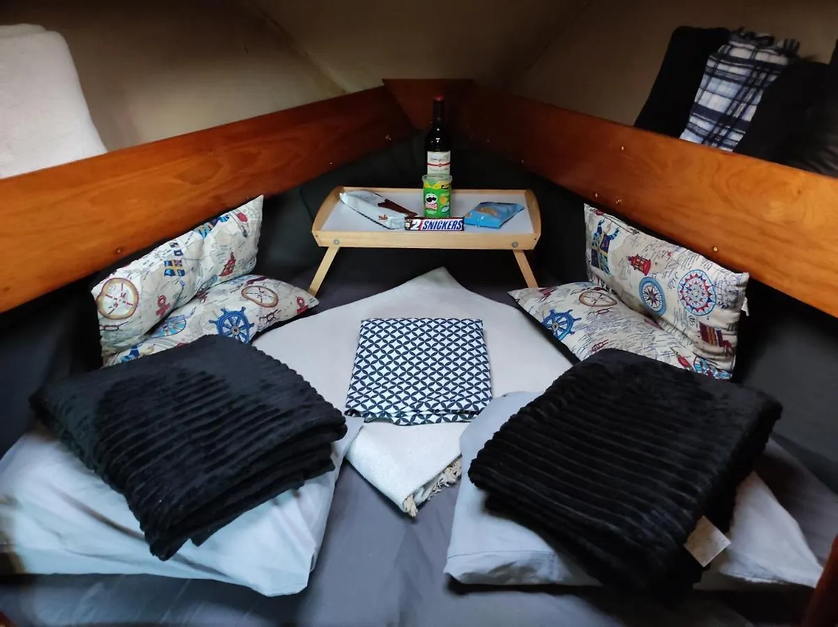 Hotel Sleep On A Sailing Boat Barcelona Sant Adrià de Besòs